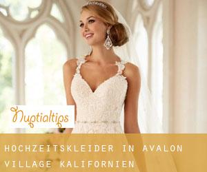 Hochzeitskleider in Avalon Village (Kalifornien)