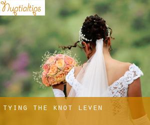 Tying The Knot (Leven)